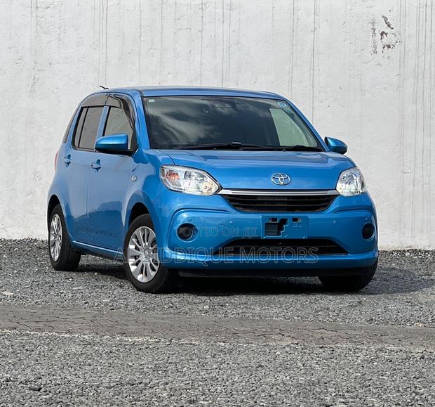 Toyota Passo 2019 Blue