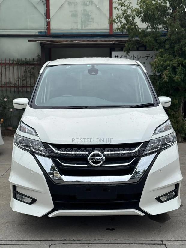 Nissan Serena 2018 White