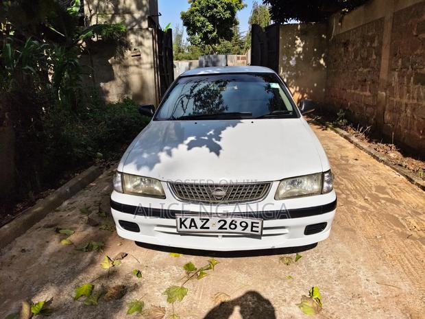 Nissan Sunny 2001 White