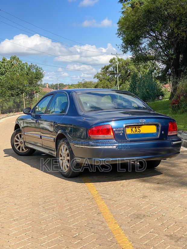 Hyundai Sonata Base w/2.7L V6 2004 Blue