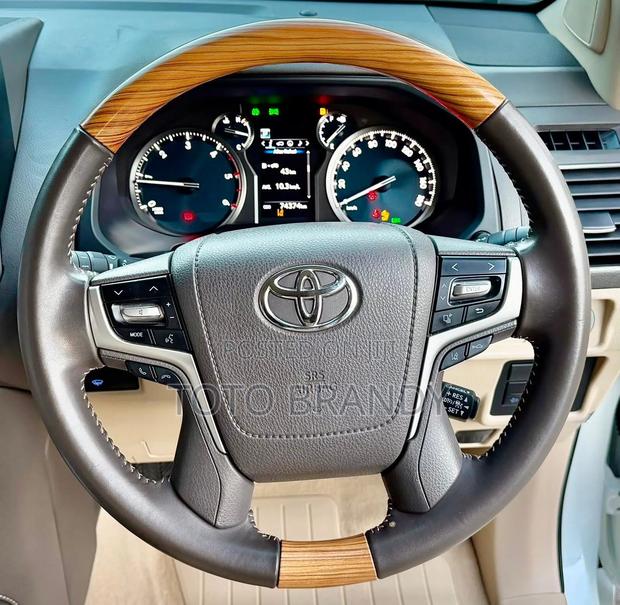 Toyota Land Cruiser Prado 2.8 2021 White