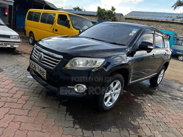 Toyota Vanguard 2010 Black