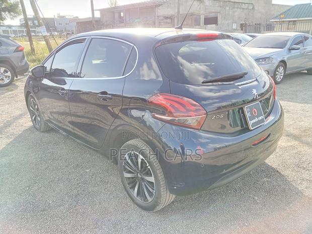 Peugeot 208 2018 Blue