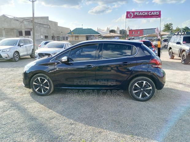 Peugeot 208 2018 Blue