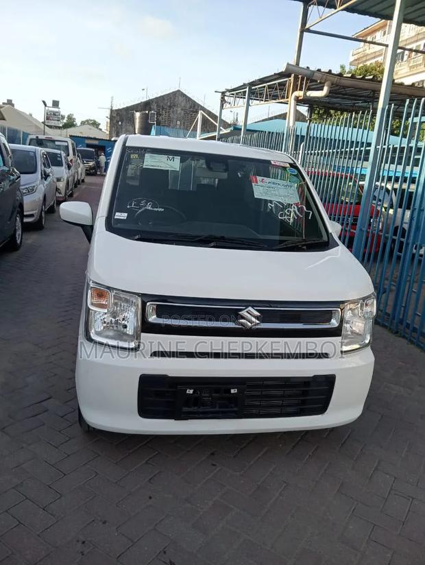 Suzuki Wagon R 2019 White