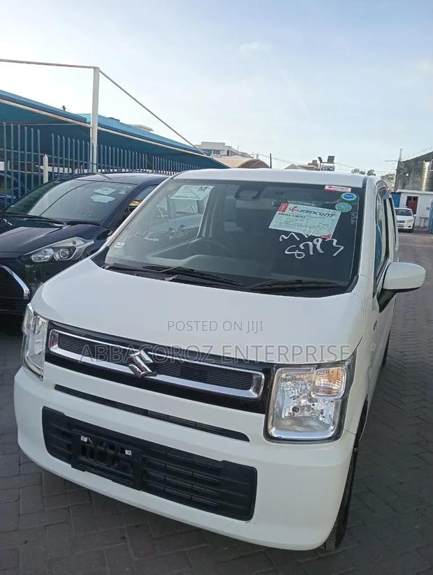 Suzuki Wagon R 2019 White