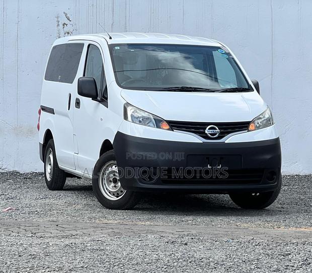 Nissan NV200 2019 Off white