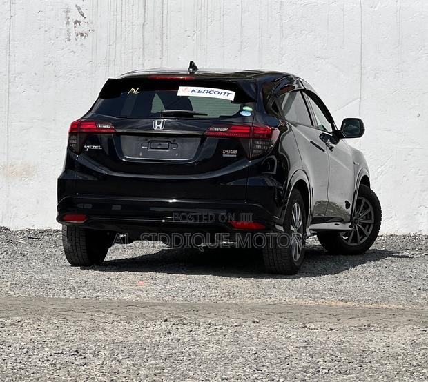 Honda Vezel 1.5 Hybrid 2WD 2019 Black