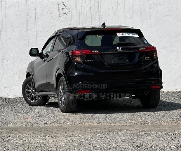 Honda Vezel 1.5 Hybrid 2WD 2019 Black