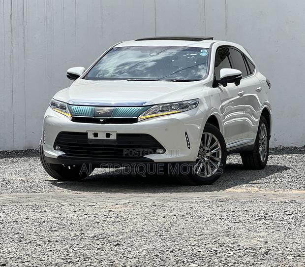 Toyota Harrier 2.0 2019 Off white
