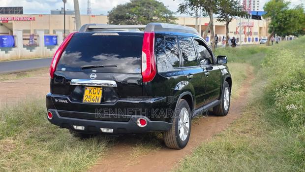 Nissan X-Trail 2012 Black