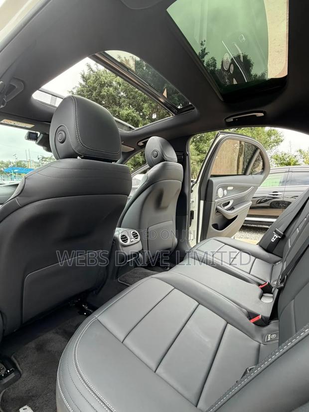 Mercedes-Benz E200 2020 White