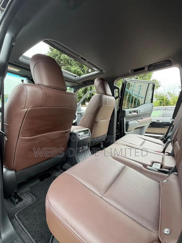 New Toyota Land Cruiser Prado 2024 Black