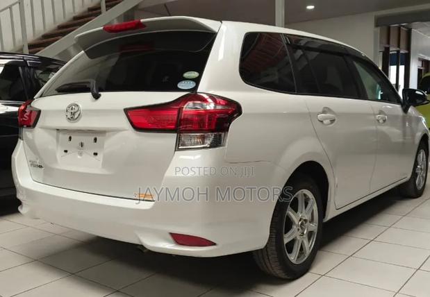 Toyota Corolla Fielder 2019 White