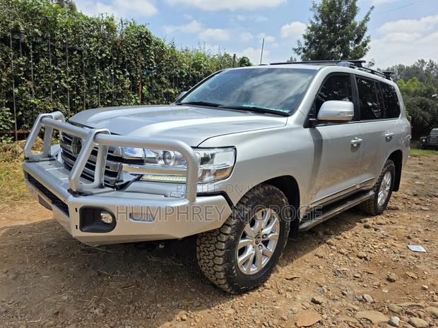 Toyota Land Cruiser 2019 Silver