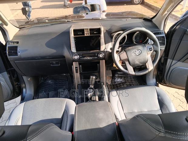 Toyota Land Cruiser Prado 2.7 i 2011 Black
