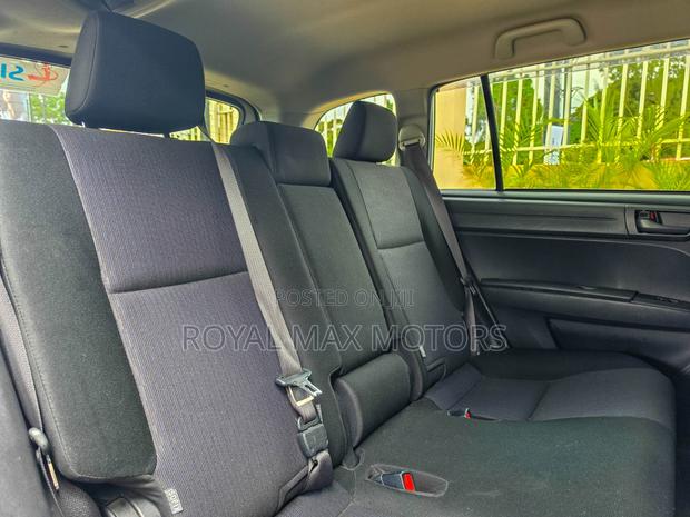 Toyota Corolla Fielder 1.5 Hybrid FWD 2020 Silver