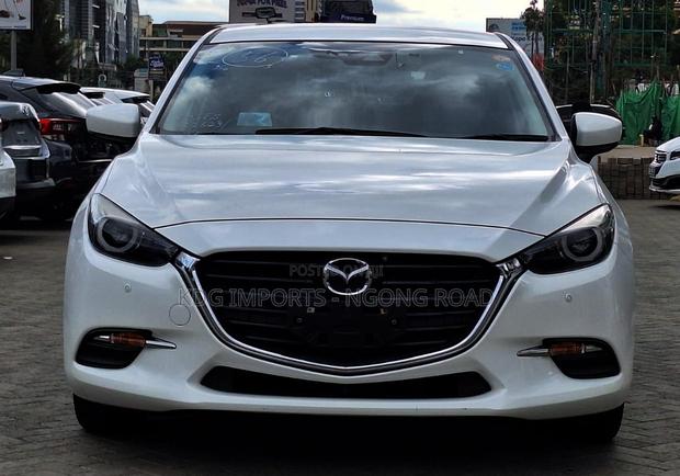 Mazda Axela 2019 White