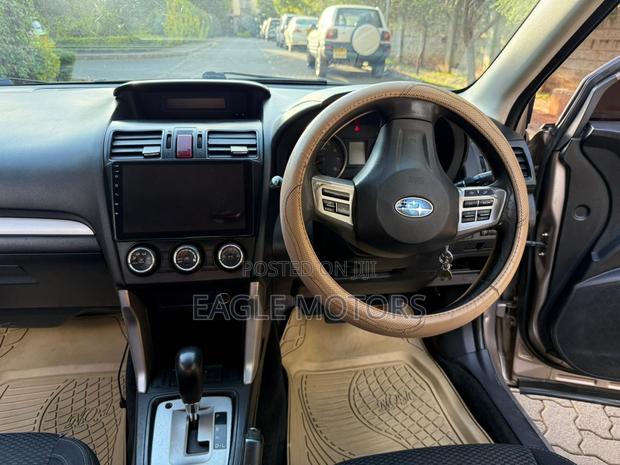 Subaru Forester 2016 Gold