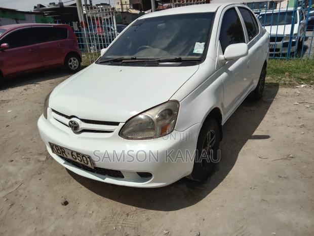 Toyota Corolla 2005 White
