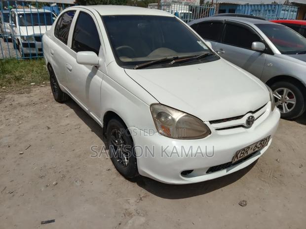 Toyota Corolla 2005 White