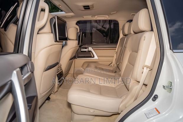 Toyota Land Cruiser 2019 White