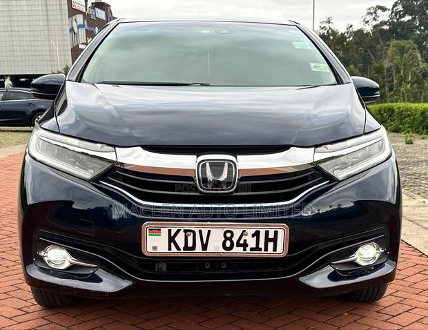 Honda Fit Shuttle 2019 Blue