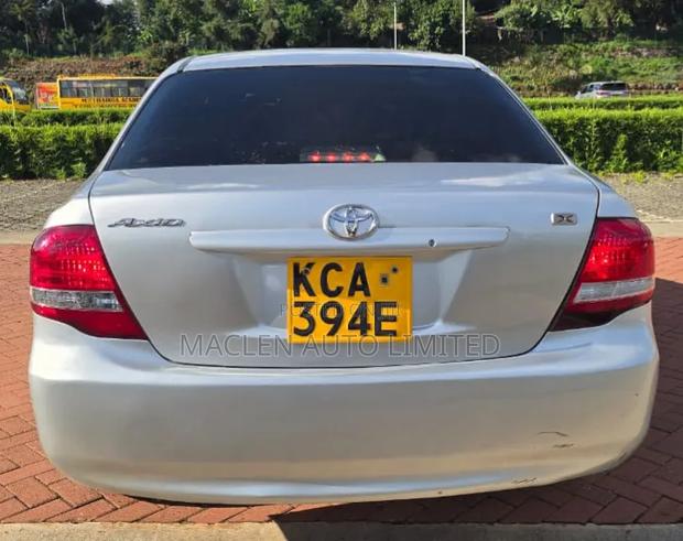 Toyota Axio 2009 Silver