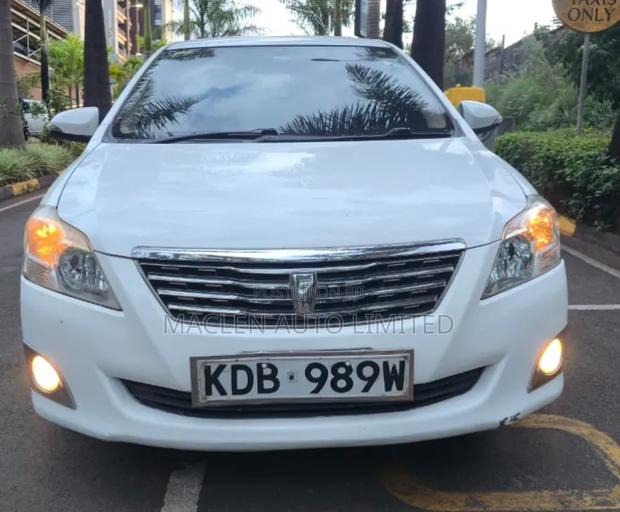 Toyota Premio 2014 White