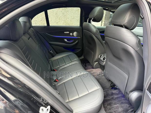 Mercedes-Benz C200 2020 Matt Black