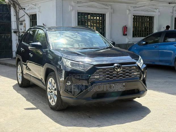 Toyota RAV4 Hybrid 2020 Matt Black