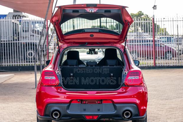 Suzuki Swift 2019 Red
