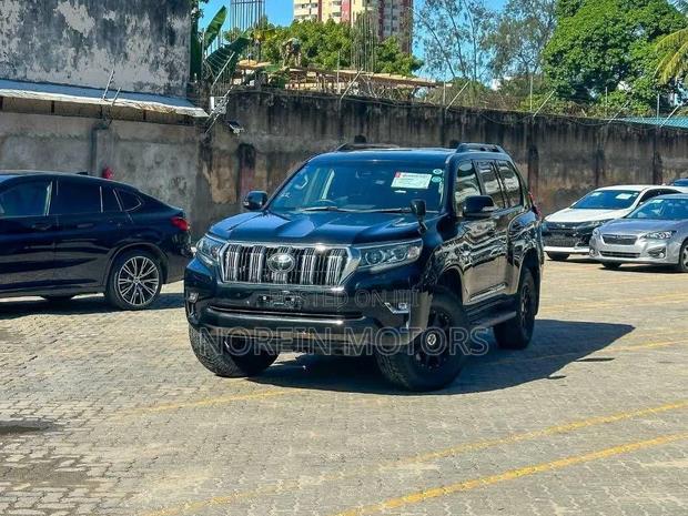 Toyota Land Cruiser Prado 4.0 Petrol TX 2019 Matt Black