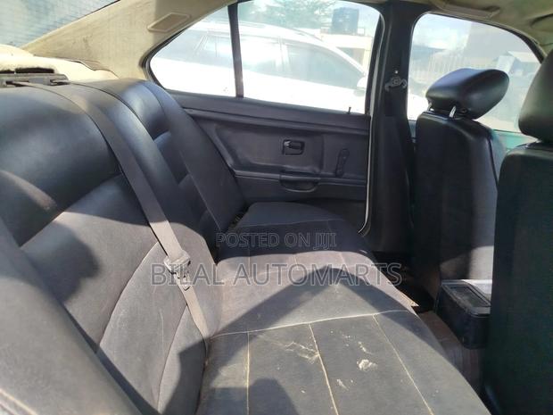 BMW 316i 1996 White