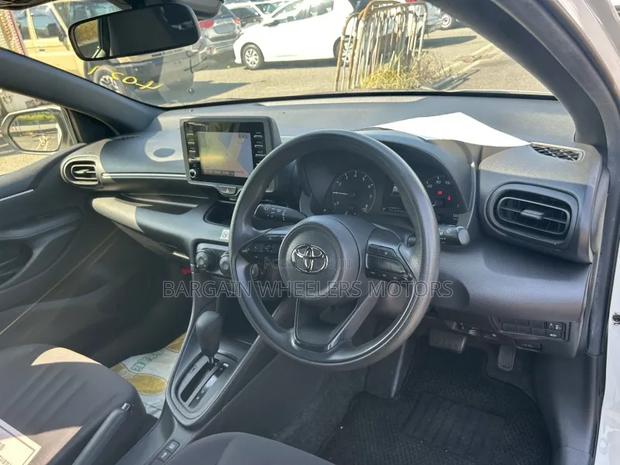 Toyota Yaris 2019 White