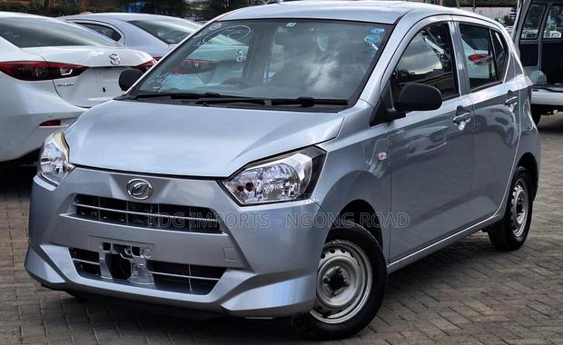 Daihatsu Mira 2019