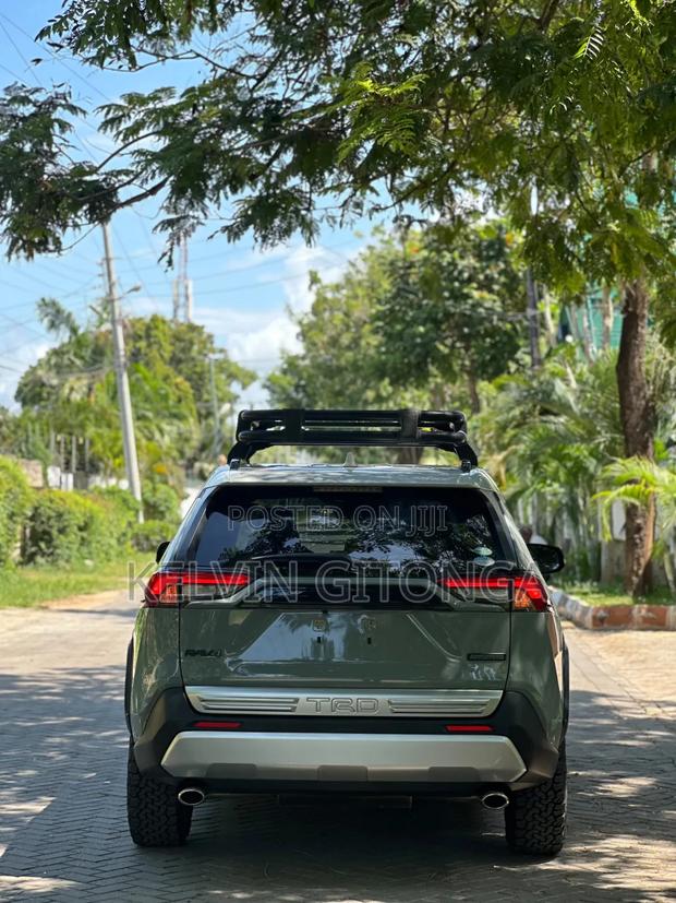 Toyota RAV4 2019 Green