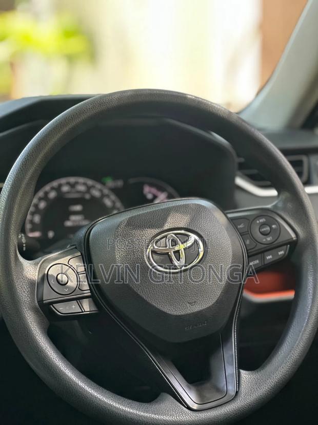 Toyota RAV4 2019 Green