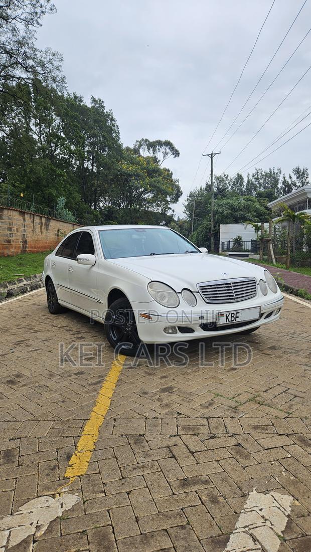 Mercedes-Benz E200 2006 White
