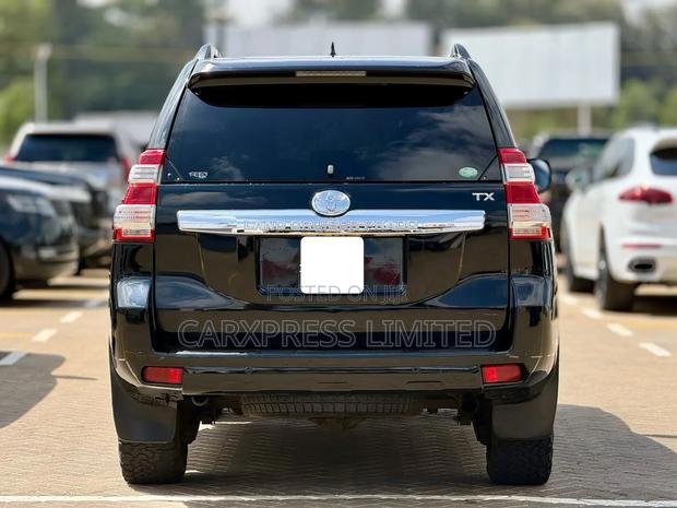 Toyota Land Cruiser Prado 2015 Black