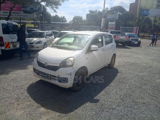 Daihatsu Mira 2015 White