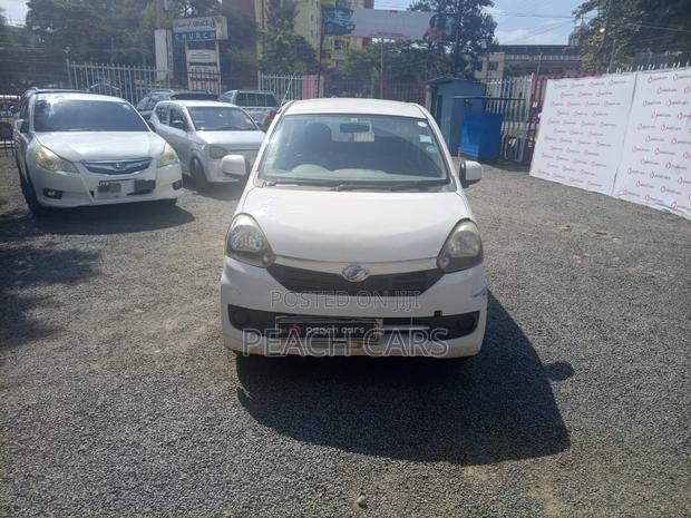 Daihatsu Mira 2015 White