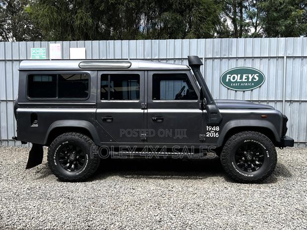 Land Rover Defender 2014 Gray