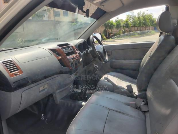 Toyota Hilux 2008 Silver