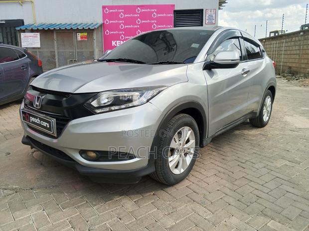 Honda Vezel 2017 Silver