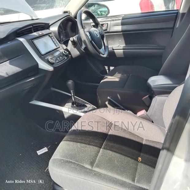 Toyota Corolla Fielder 2020 Silver