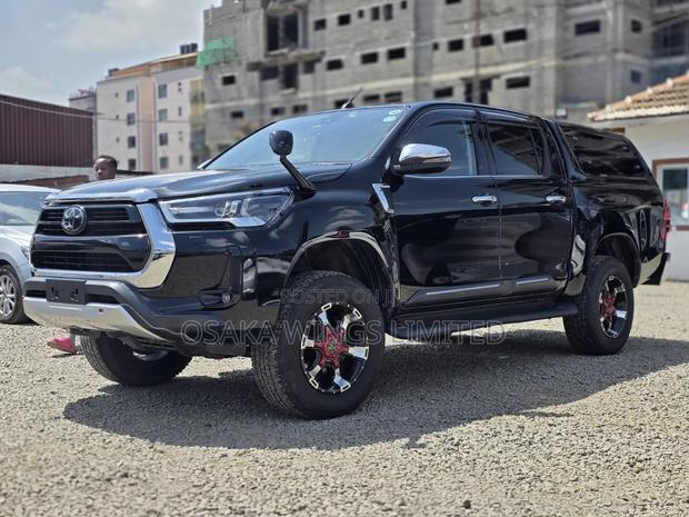 Toyota Hilux 2020 Black
