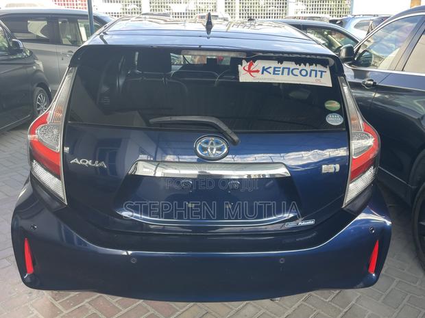 Toyota Aqua 2019 Blue