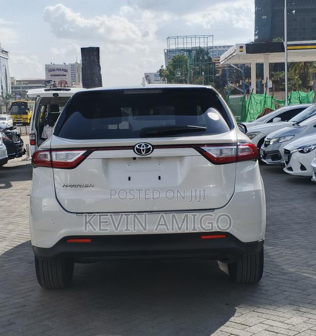 Toyota Harrier 2019