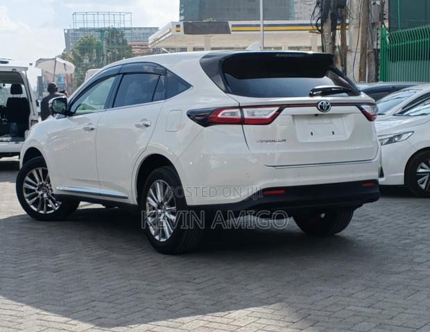 Toyota Harrier 2019